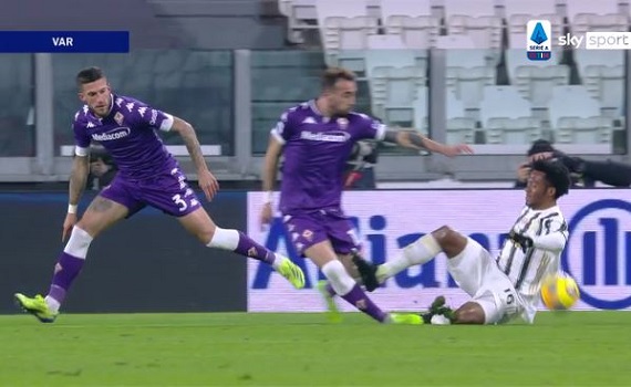 Ascolti tv 22 dicembre digital e pay: Juve-Fiorentina al 7% su Sky, Borghese si assesta. Nove vince tra le free
